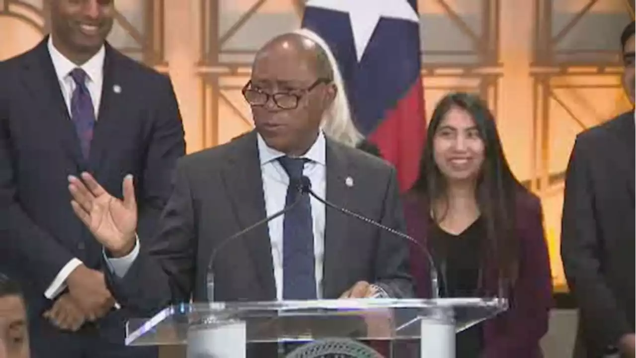 Mayor Turner joins Texas Medical Center to celebrate collaborative building’s construction milestone