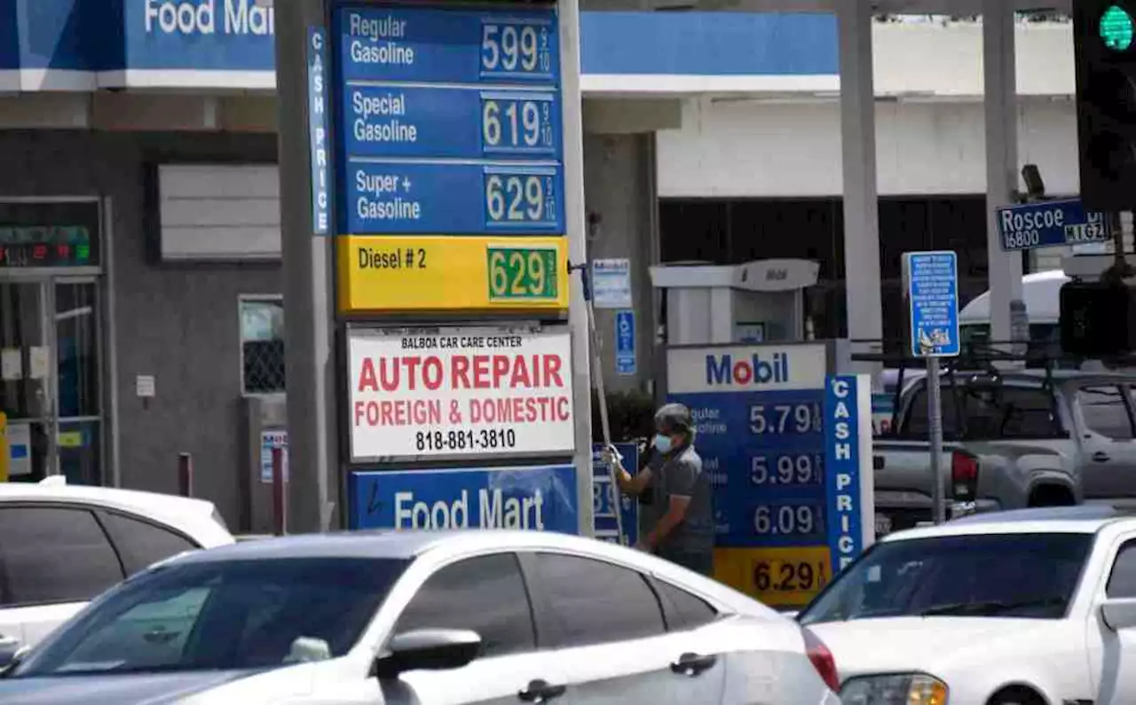 Average gas price tops $6 a gallon, 19 days after topping $5