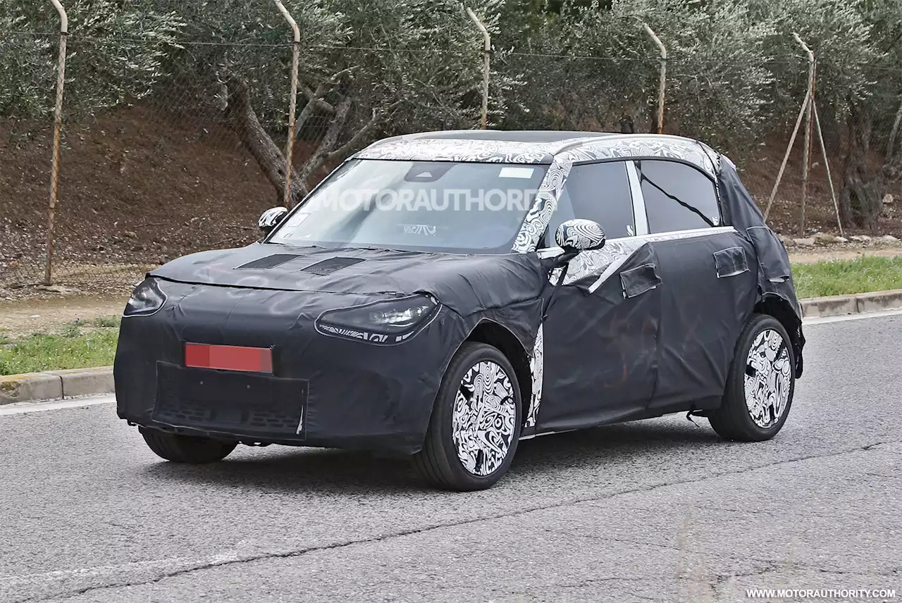 2023 Smart #1 spy shots: Rebooted Smart tests electric crossover