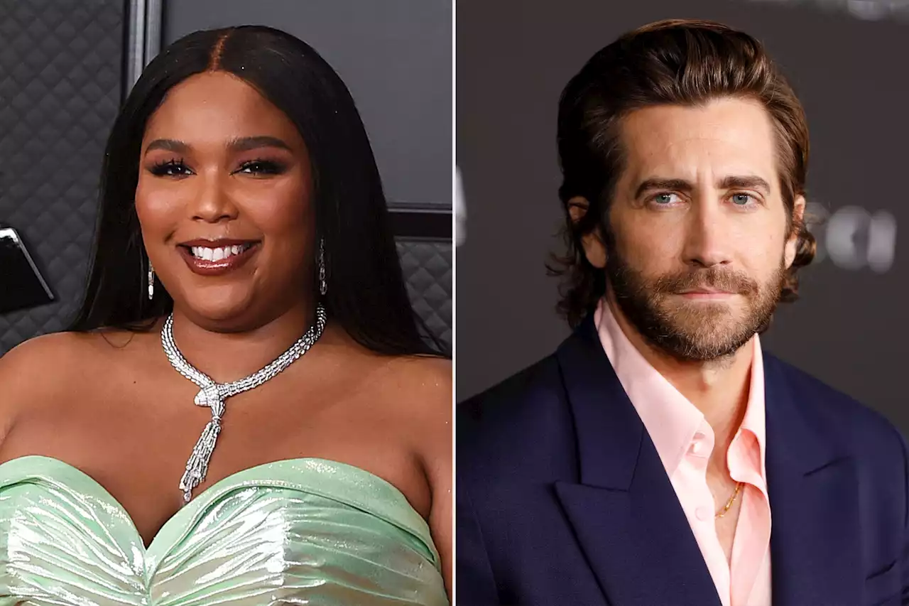 'SNL' Taps Lizzo for April Double Duty Appearance, Plus Jake Gyllenhaal Returns After 15 Years