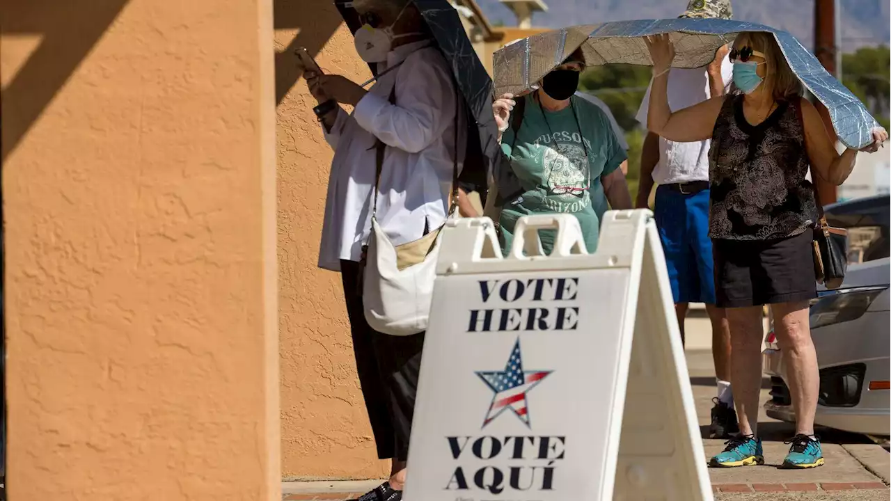 Arizonans want to keep early voting, survey says