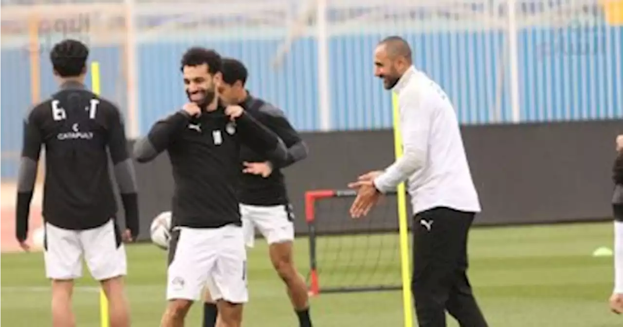 ما بين التفاؤل و الجدية محمد صلاح يقود معسكر الفراعنة استعدادا للسنغال - اليوم السابع