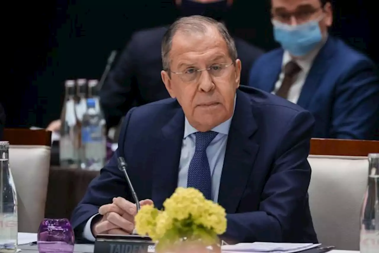 Что значит фраза «под сурдинку», которую сказал Сергей Лавров?