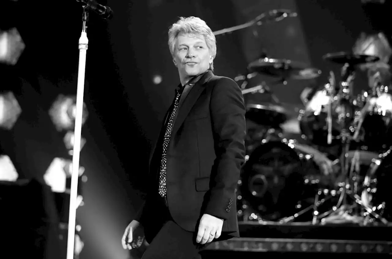 Bon Jovi Praise Strength of Ukrainian Citizens Preparing For Battle to ‘It’s My Life’