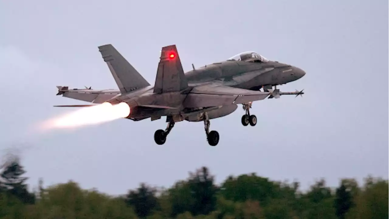 Feds mum on next step in fighter jet competition