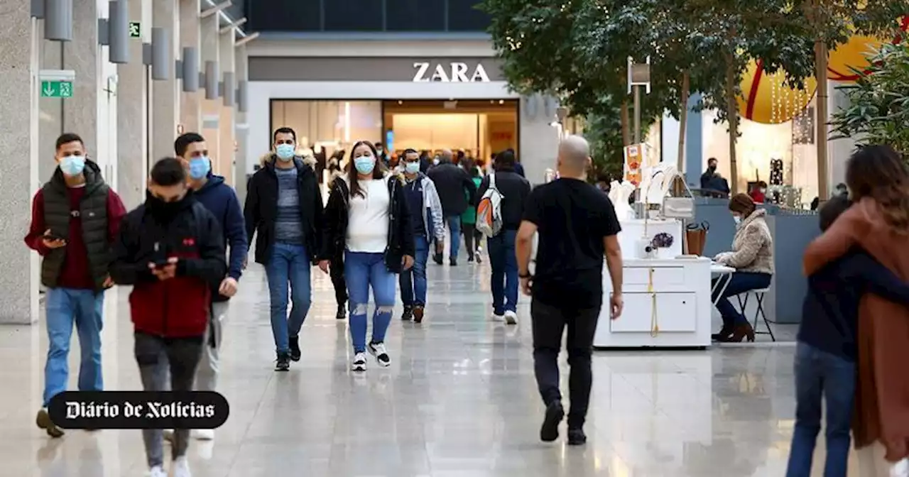 Portugal tem condições para deixar cair uso de máscara obrigatório nas áreas fechada já em abril