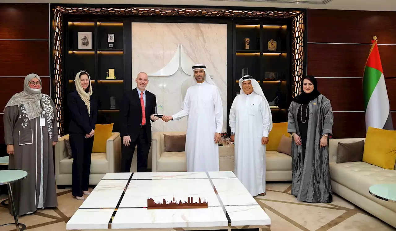 'صحة دبي' تطور نظام عالمي لاعتماد برامج التعليم المهني المستمر