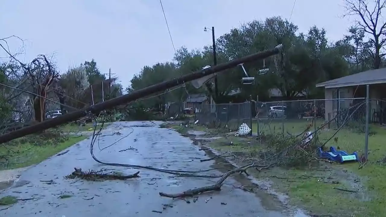 Tornadoes confirmed in Fort Bend County, Crockett and more: NWS