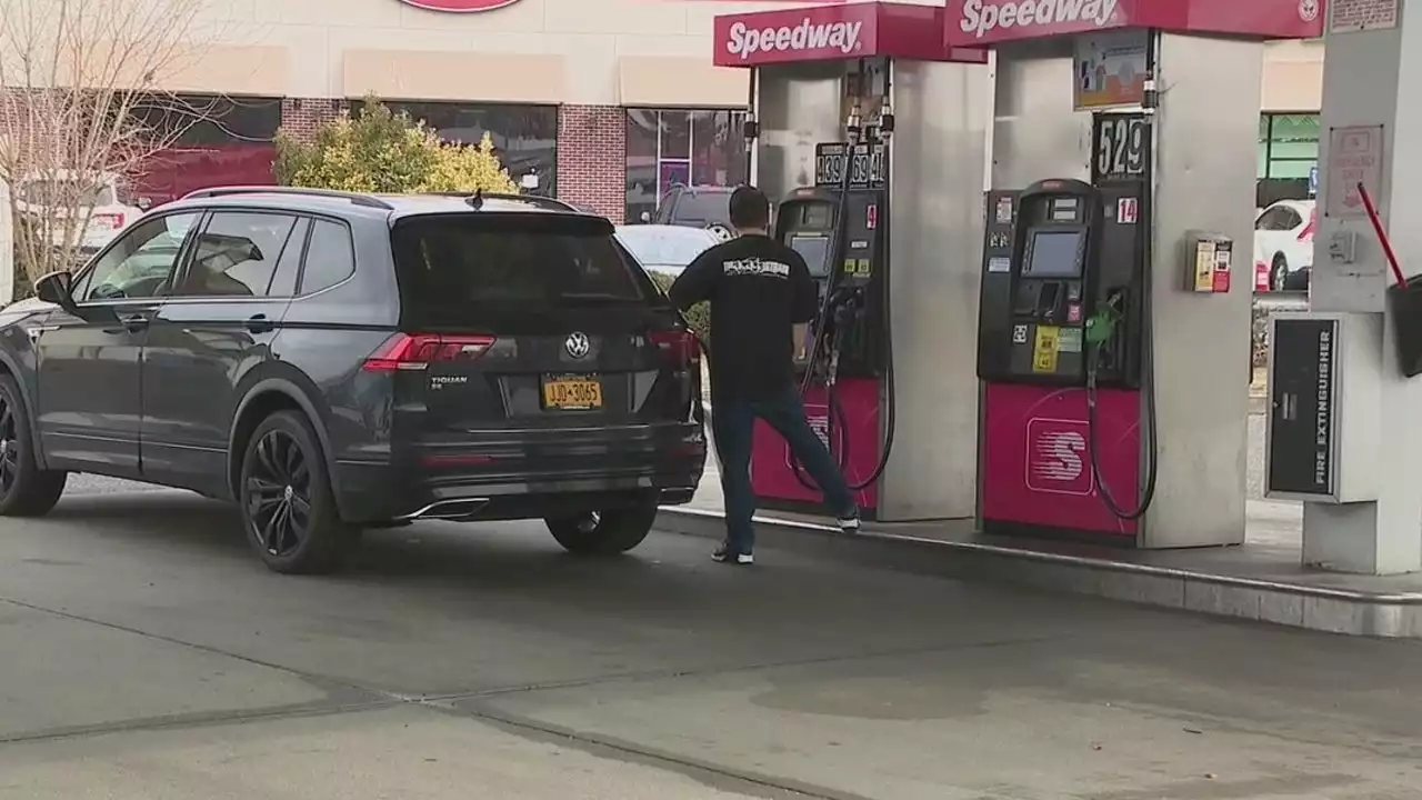 Gas tax suspension plans proposed for NY, NJ, CT