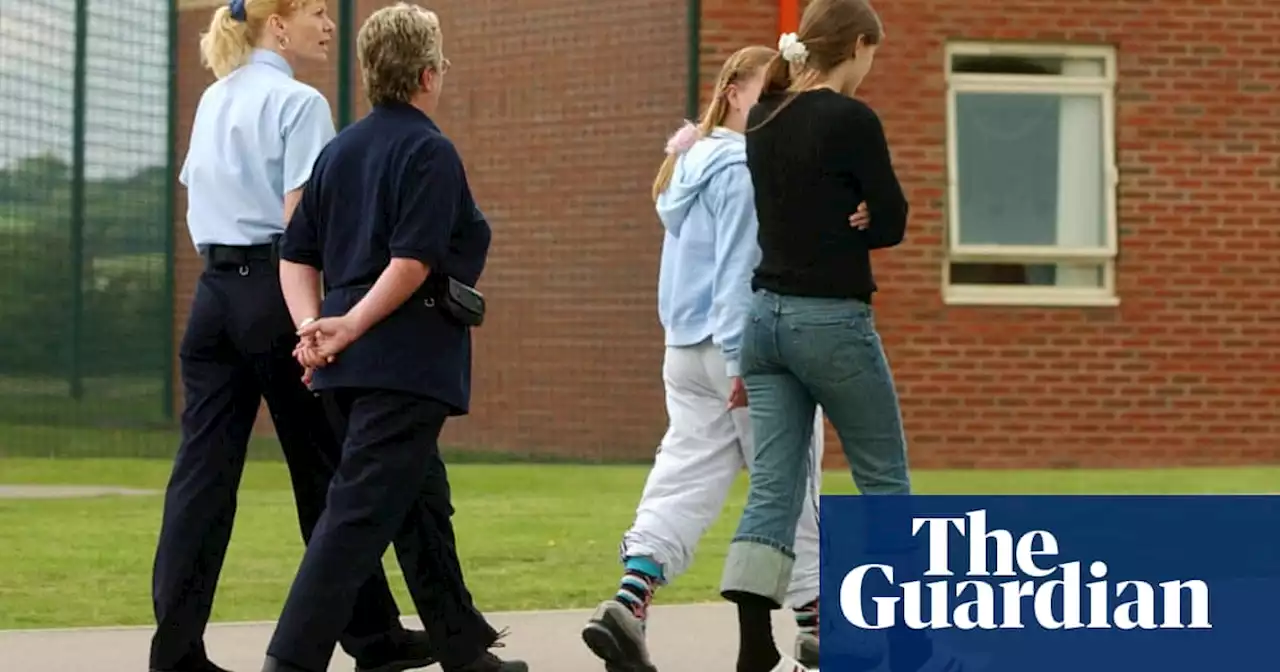 Three girls in England held in male offender institution for months