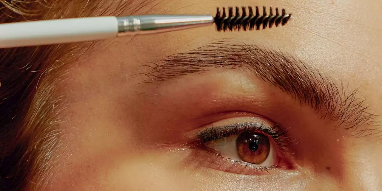 The 15 Best Eyebrow Gels For Expert-Level Shaping