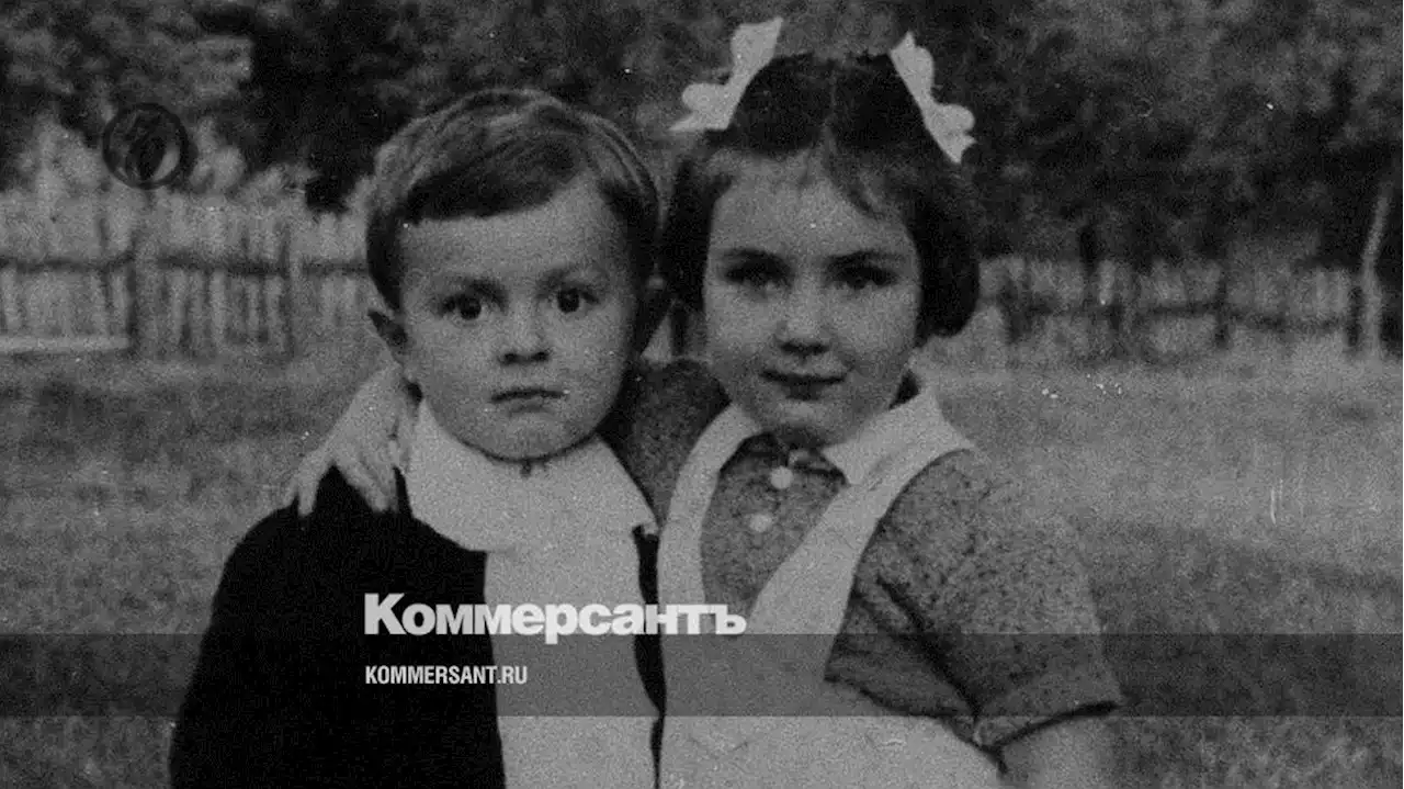 «Лично я вложила немало в искусство дипломатических поцелуев»