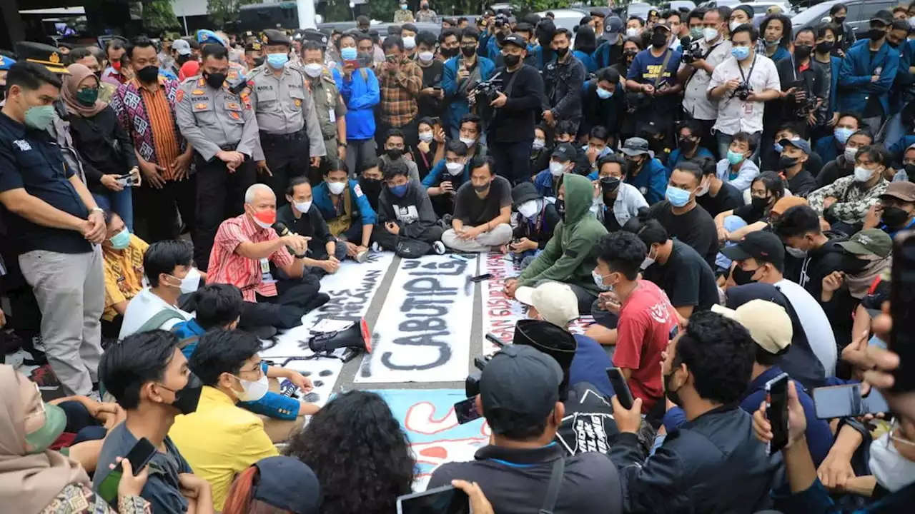 Temui Mahasiswa Demo Soal Wadas, Ini Kata Ganjar Pranowo