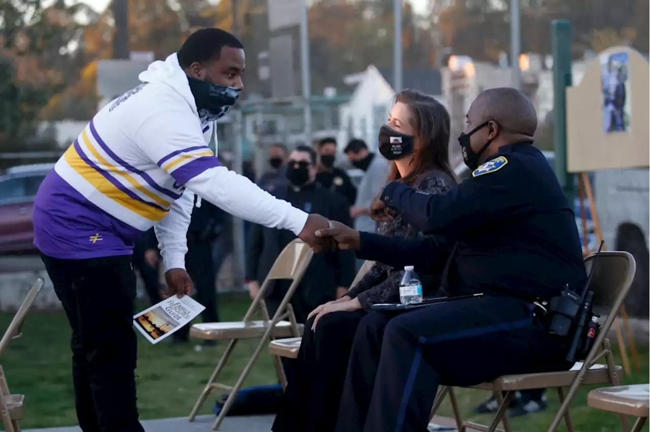 Oakland: Mayor, police chief renew Ceasefire commitment