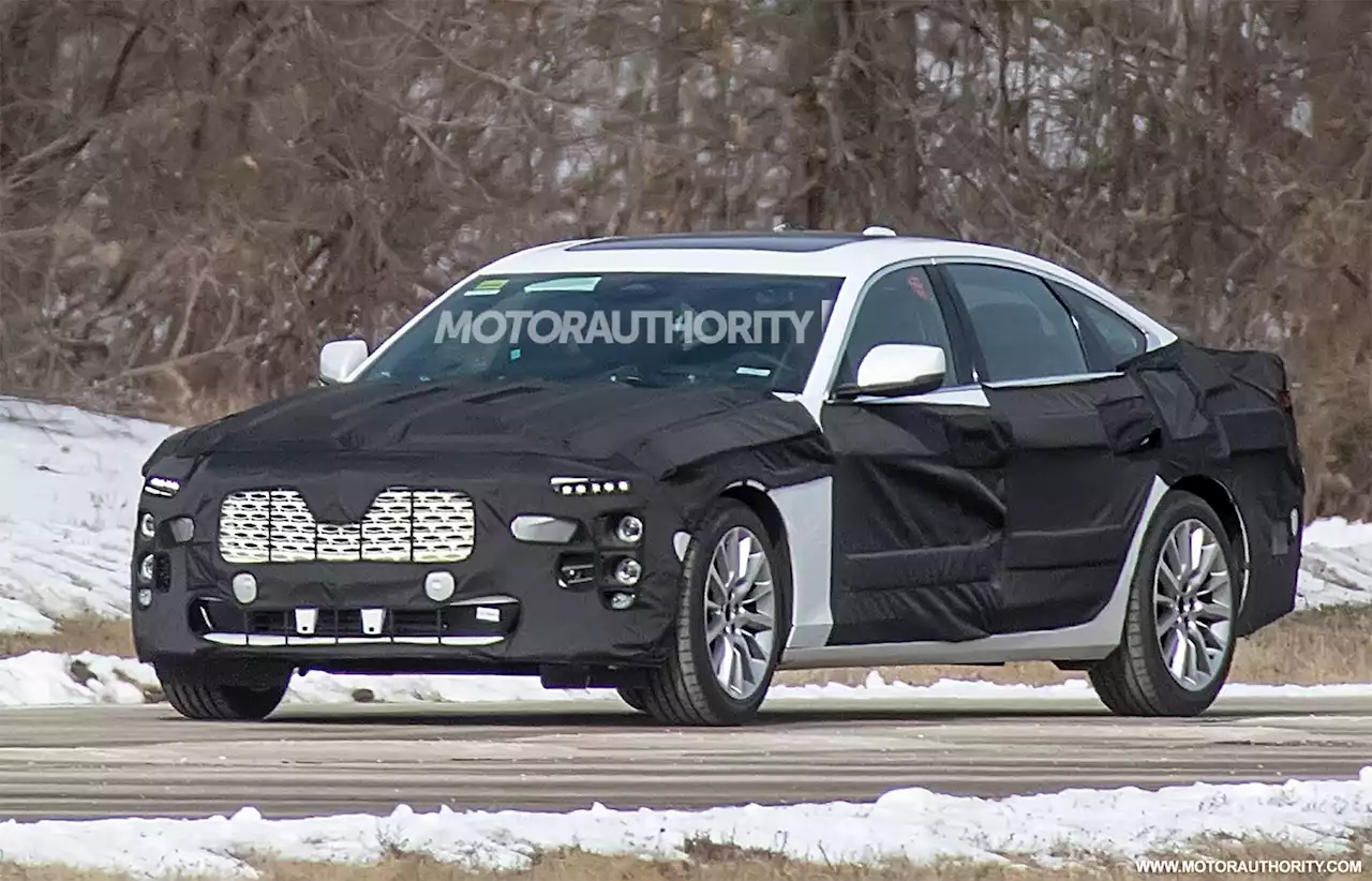 2023 Cadillac CT6 spy shots: Redesign planned for full-size sedan