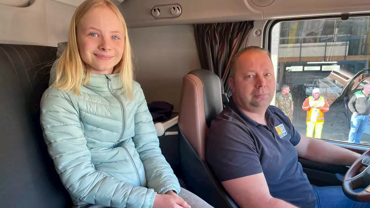 Ritje in hoge truckcabine leert kinderen hoe gevaarlijk de 'dode hoek' is