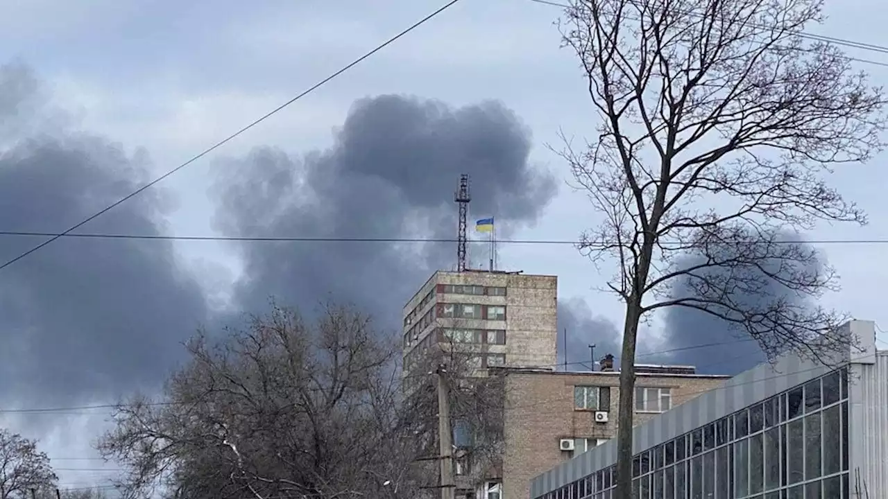 Ucrania rechaza el ultimátum ruso sobre Mariupol y la guerra golpea a Kiev | El Ejército ruso parece embarcado en una guerra de desgaste