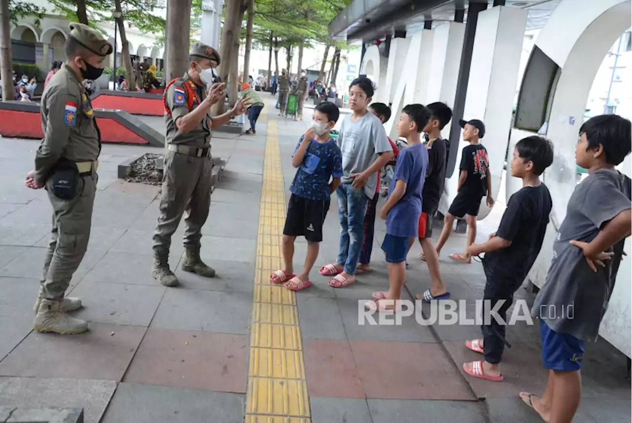 Menkes Sebutkan Indikasi Pandemi Menjadi Endemi |Republika Online