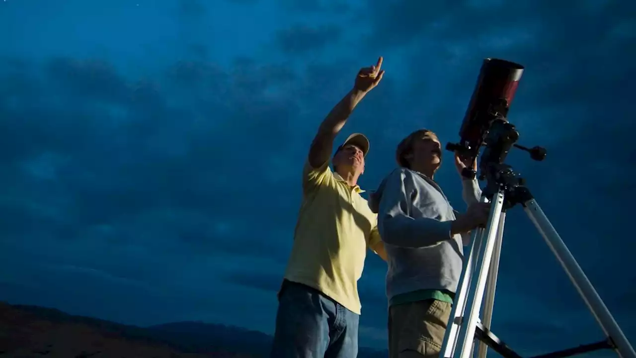 The best time to buy a telescope: Shop smart and save