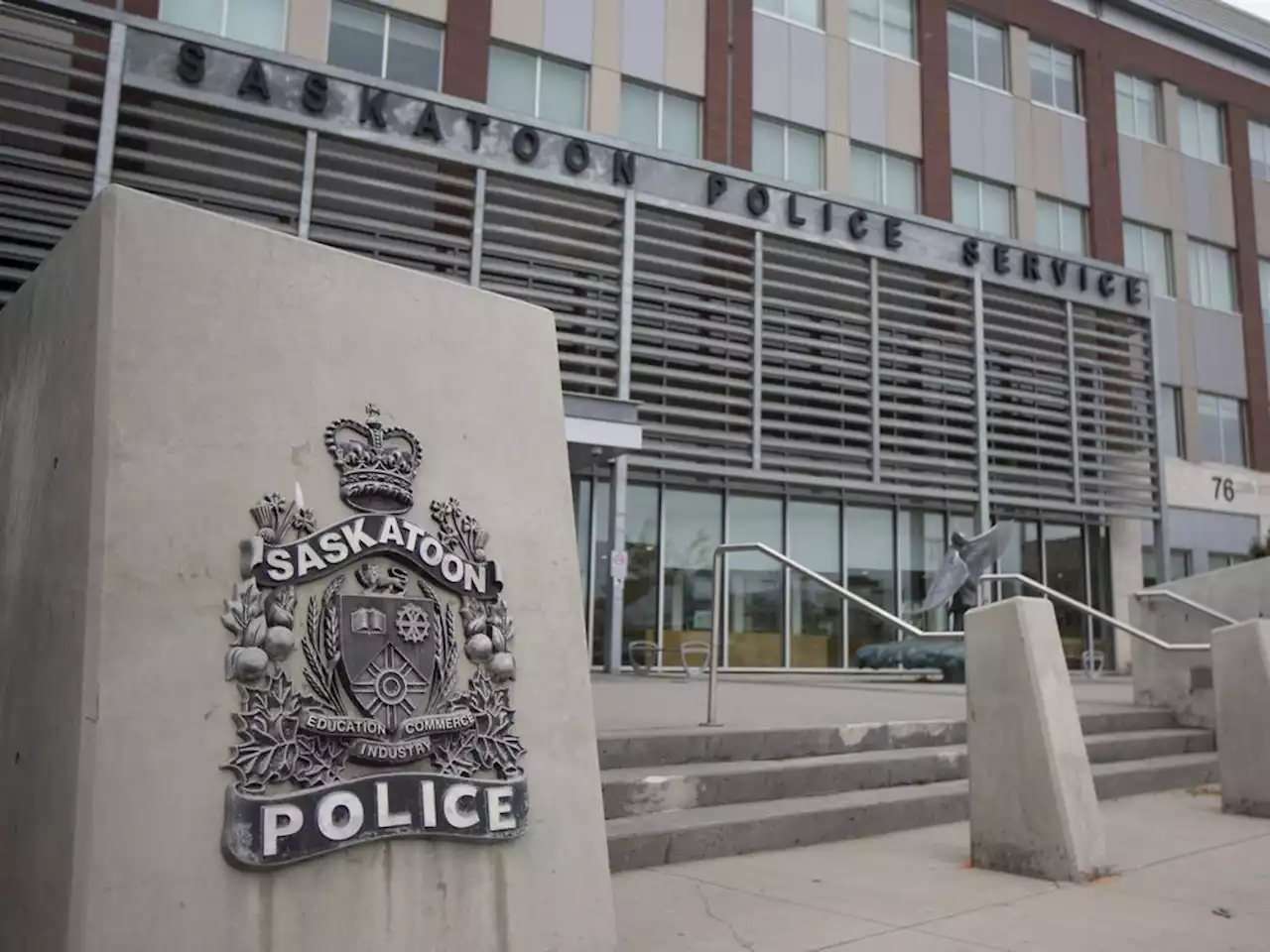 Saskatoon police constable charged with common assault in alleged off-duty incident