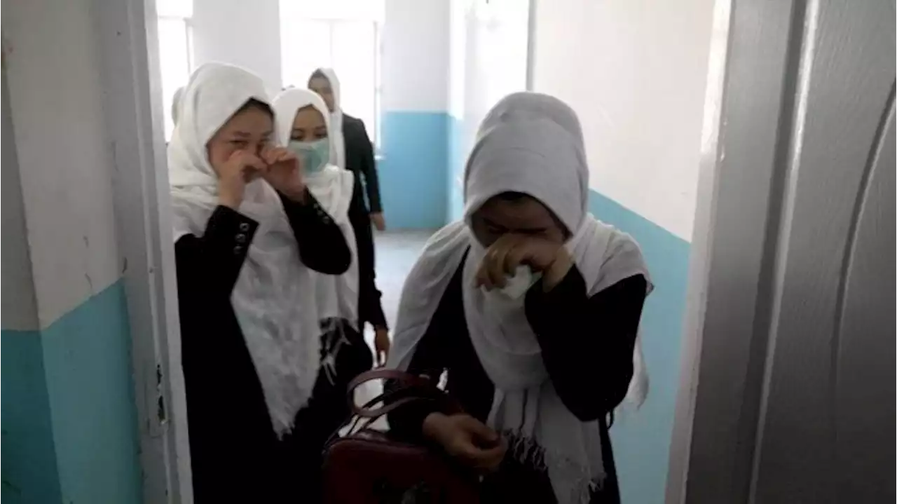 Air Mata Anak-anak Perempuan Afghanistan Tak Diizinkan Taliban Sekolah