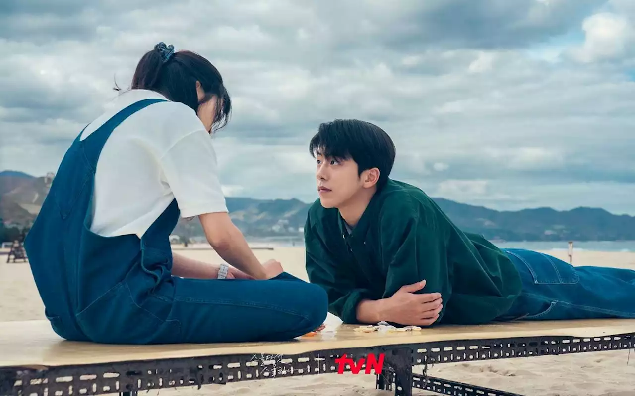 Nam Joo Hyuk Pilih Jari Terkuat Saat Syuting Sentil Jidat Kim Tae Ri di 'Twenty-Five, Twenty-One'