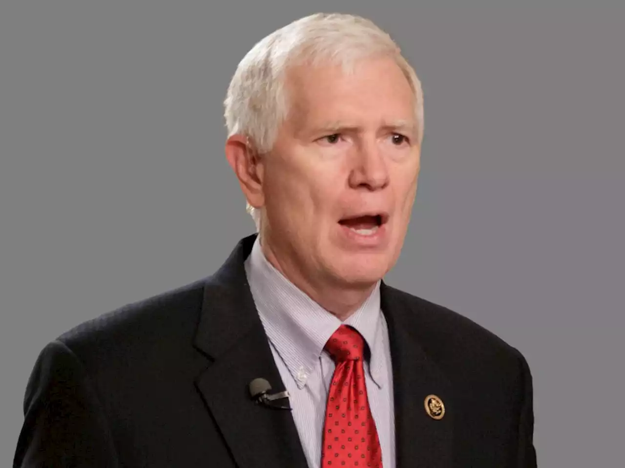 Trump un-endorses Mo Brooks for Senate