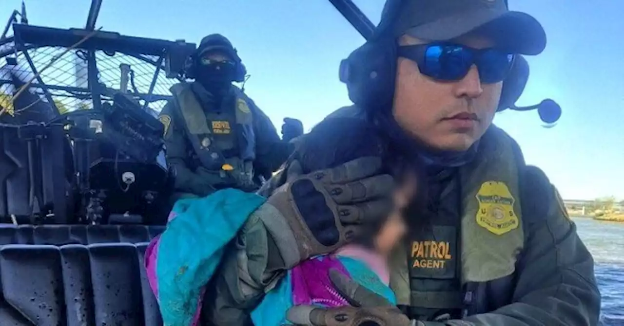 4-Yr-Old Girl Found Abandoned by Smuggler in Texas on Border Riverbank