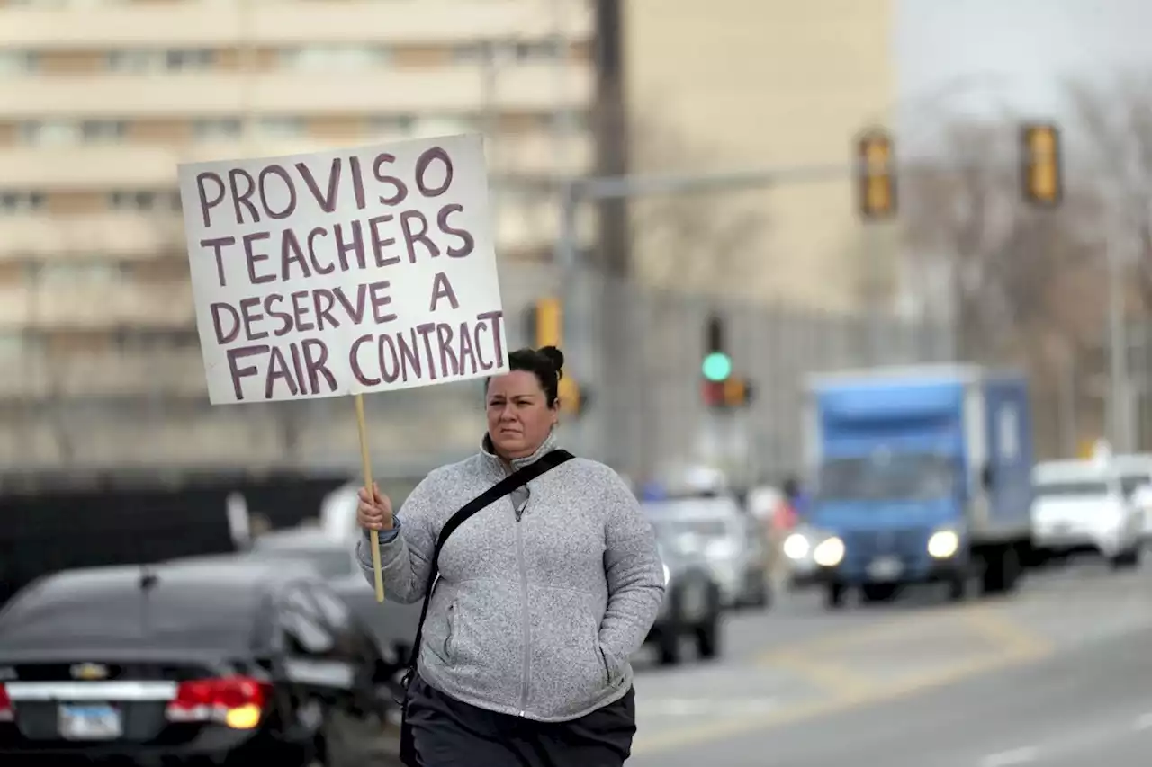 Proviso teachers, school board reach tentative agreement to end two-week strike and send 4,200 students back to class