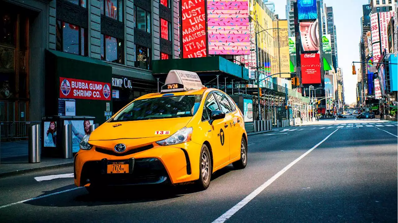 Uber strikes a deal to list New York City taxis on its app