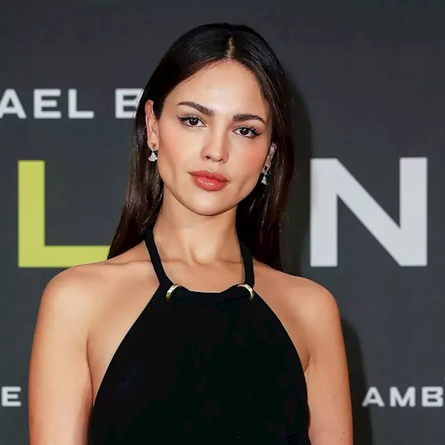 Eiza González goes blond for 'Ambulance' premiere