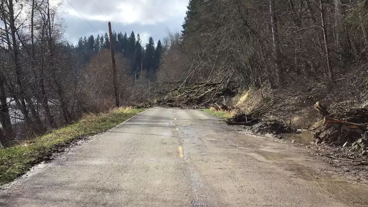 Mudslide shuts down road in Pierce County