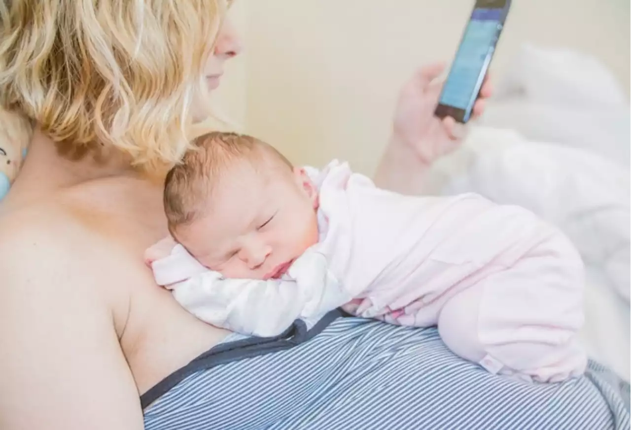 A guide to the best breastfeeding apps