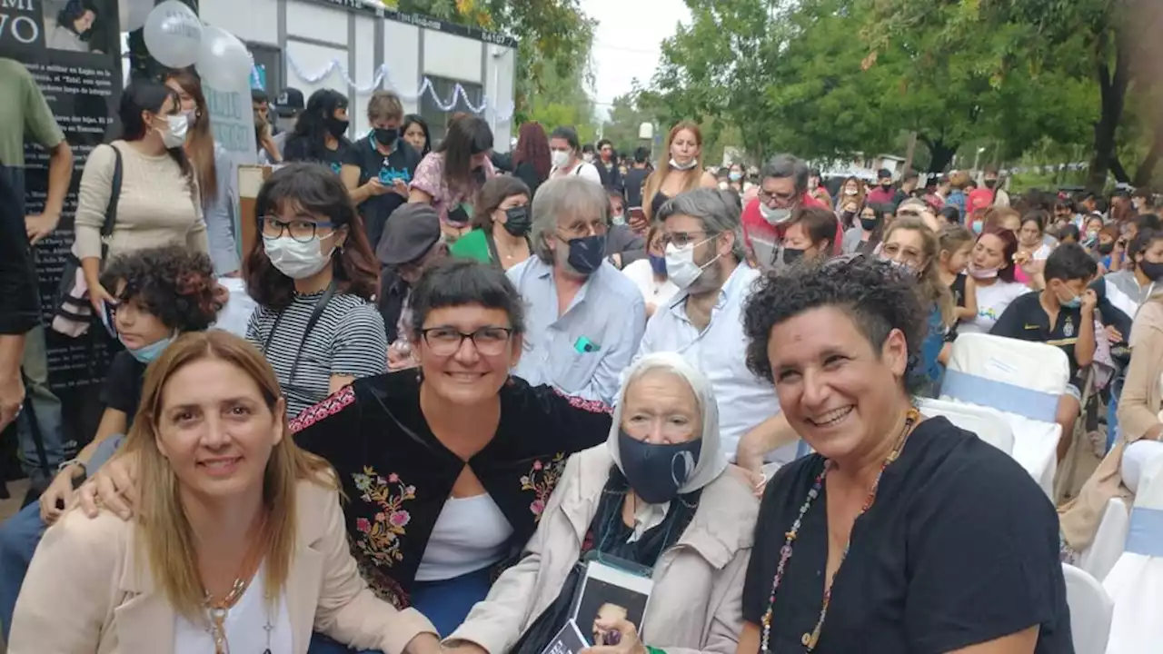 Cristina Kirchner participó del homenaje de una escuela secundaria a una joven desaparecida | Irma 'Mimí' Tardivo y el rescate de la memoria colectiva