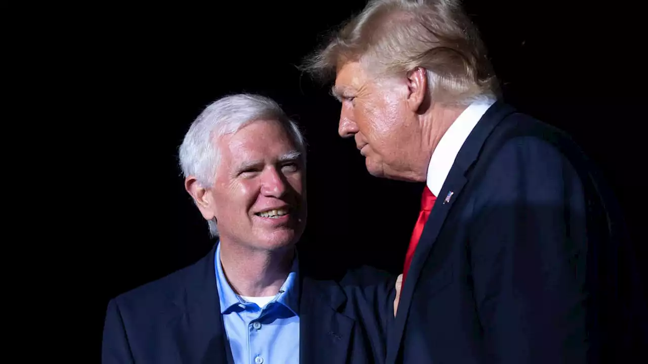 Trump Un-Endorses Mo Brooks, Citing His Calls to Move Past 2020 Fraud Claims