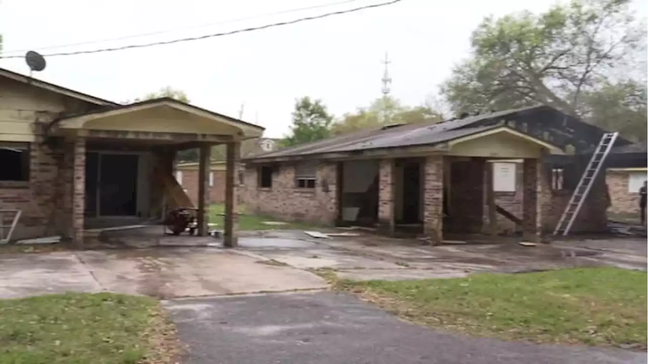 Firefighters battle two house fires on Jacksonville’s westside, both suspicious