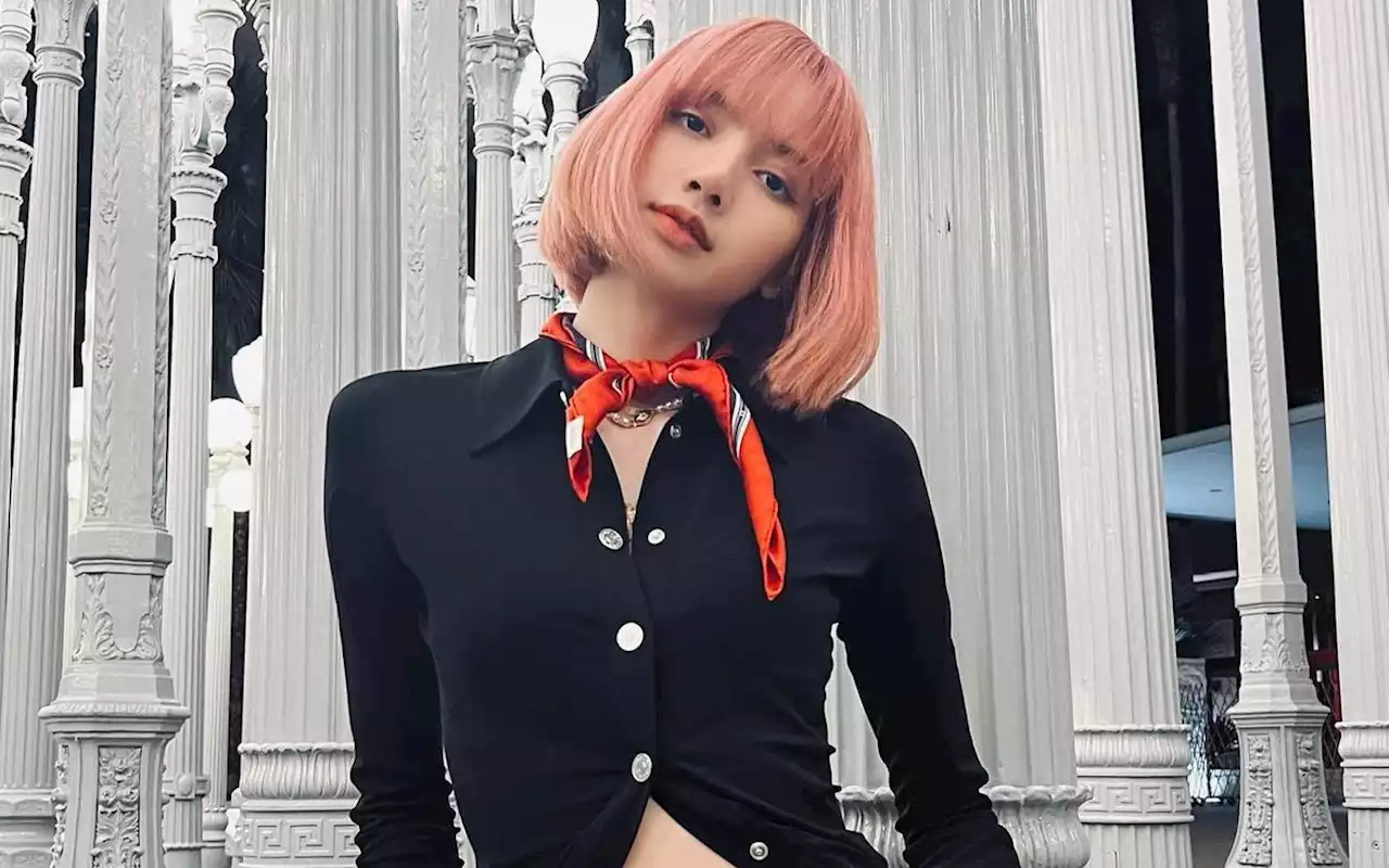 Pulang Kampung, Lisa BLACKPINK Disambut Bak 'Harta Nasional' Thailand