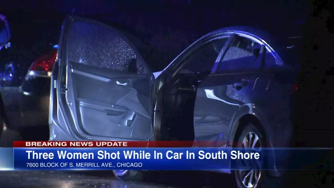 3 women shot while sitting in car in South Shore, Chicago police say