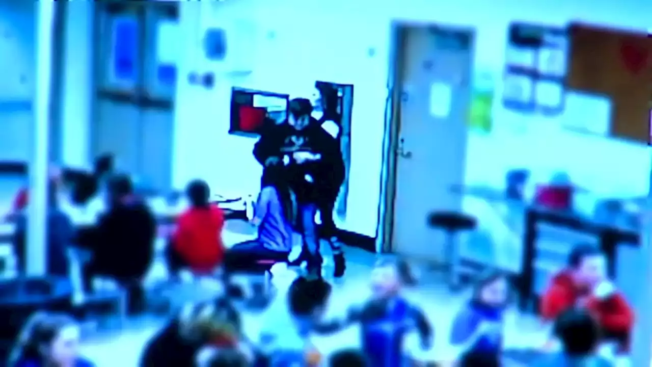 Illinois substitute teacher saves student choking on corndog: VIDEO