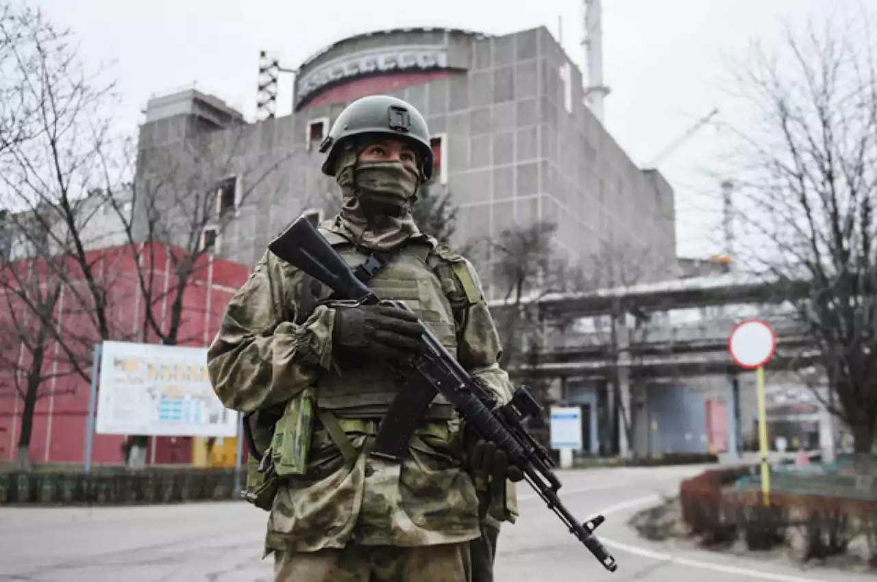 В нескольких месяцах от бомбы. Украинскую власть тяготил безъядерный статус