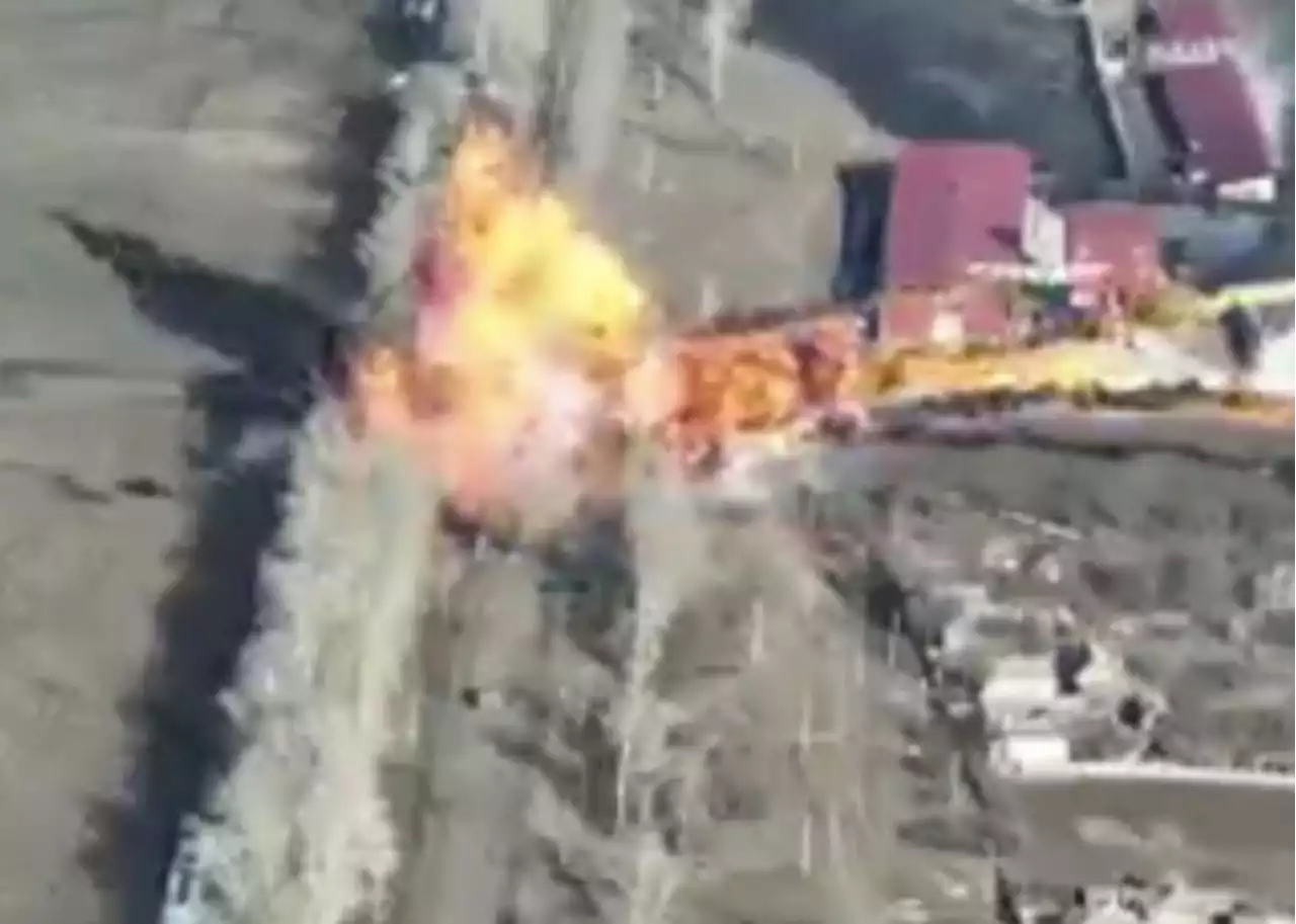 Dramatic moment Russian tank is absolutely obliterated by Ukraine missile strike