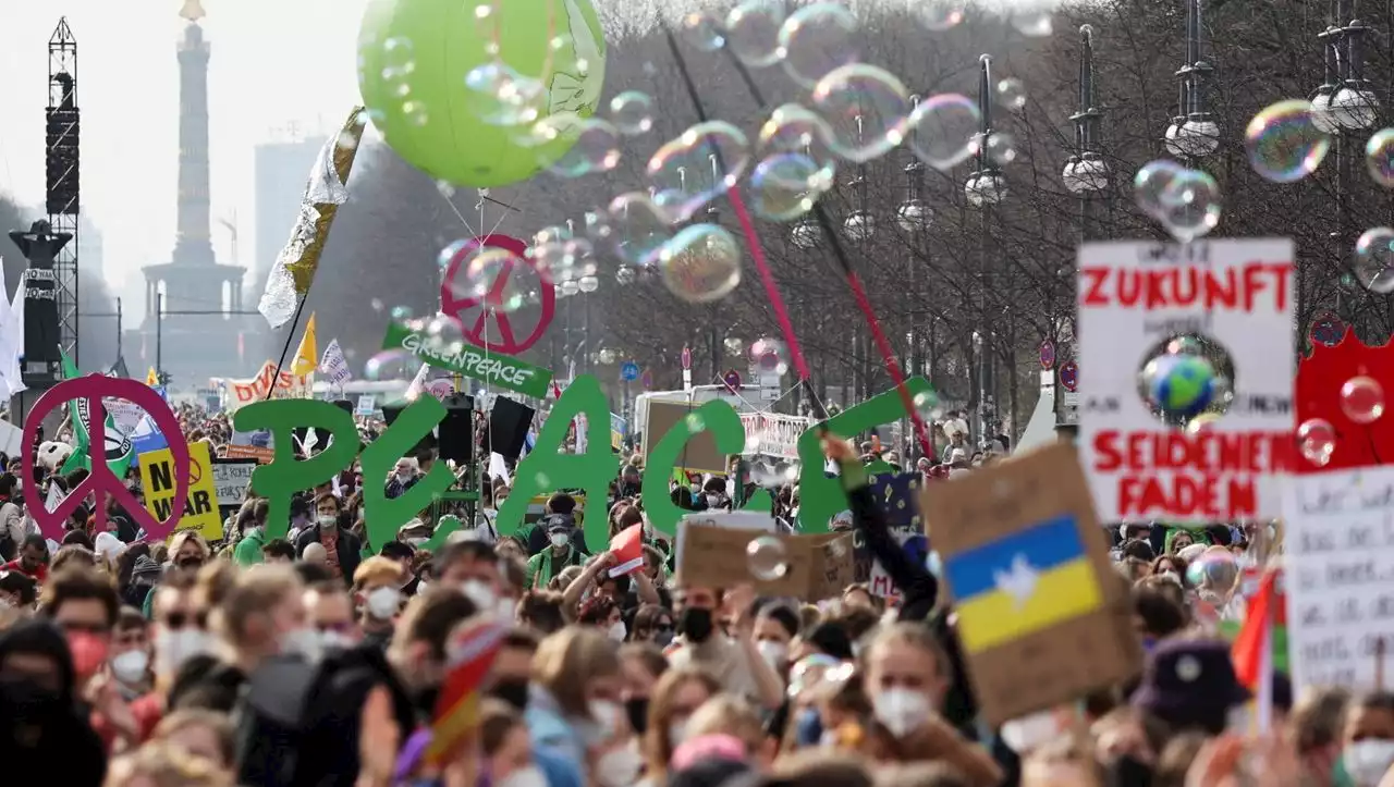 Fridays for Future demonstrieren deutschlandweit für Ausstieg aus Kohle, Öl und Gas