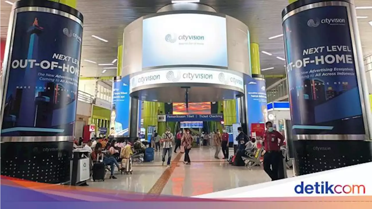 Pemerintah Izinkan Mudik Lebaran 2022, Begini Suasana Stasiun Gambir