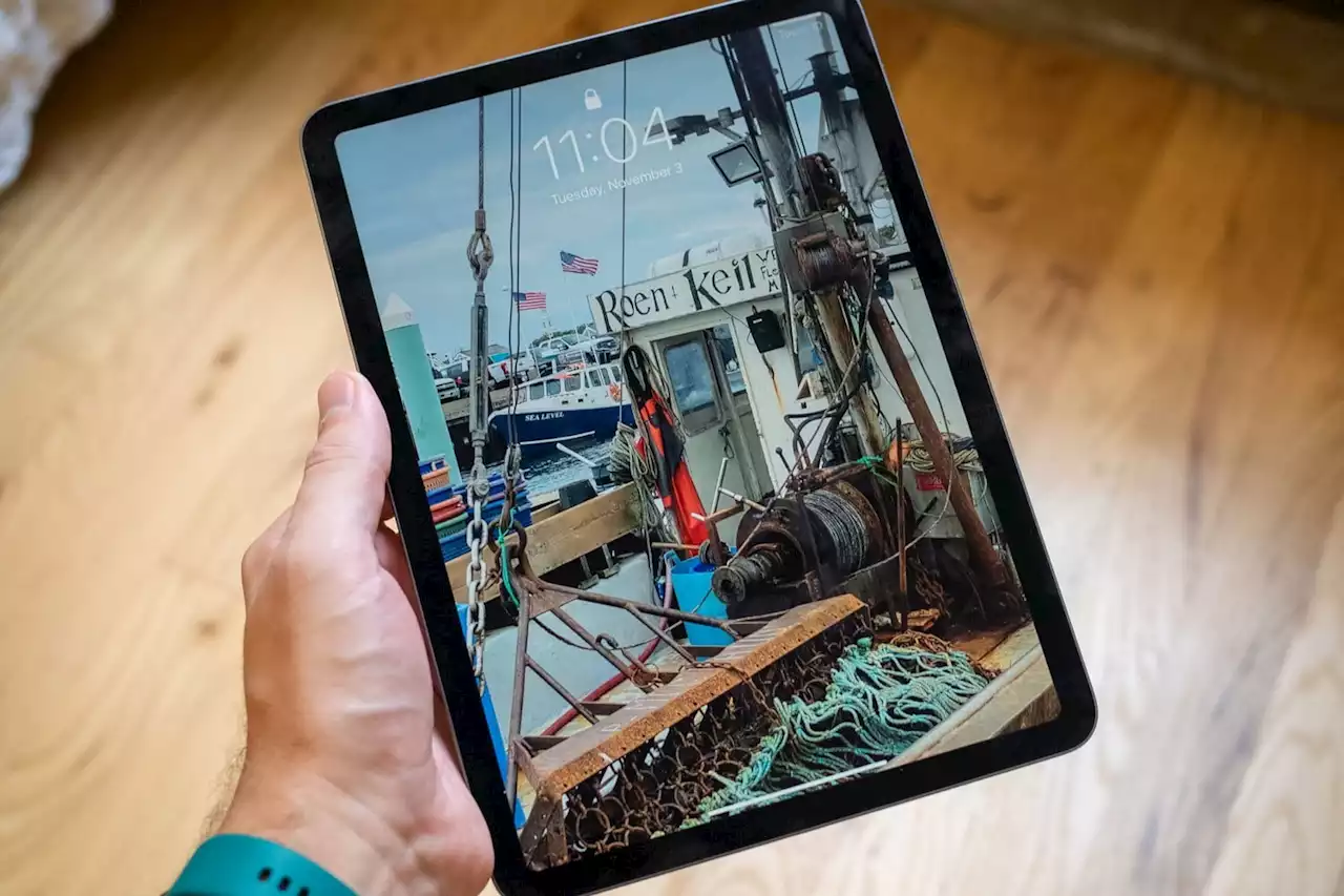 The best iPad Air 5 screen protectors | Digital Trends