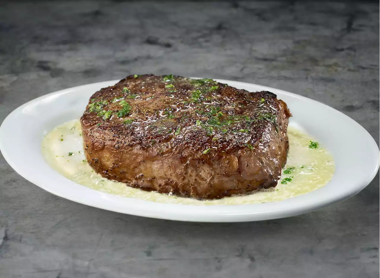 This Shrinking Steakhouse Chain May Finally Be Bouncing Back — Eat This Not That