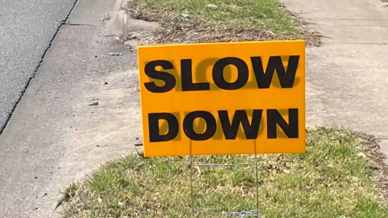 City leaders will look into why ‘slow down’ signs were removed from West Oltorf stretch