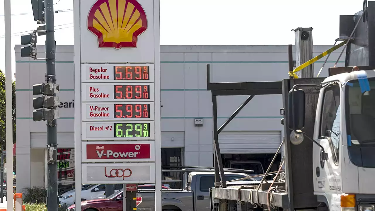 Rising gas prices could cost American households $2,000 more this year