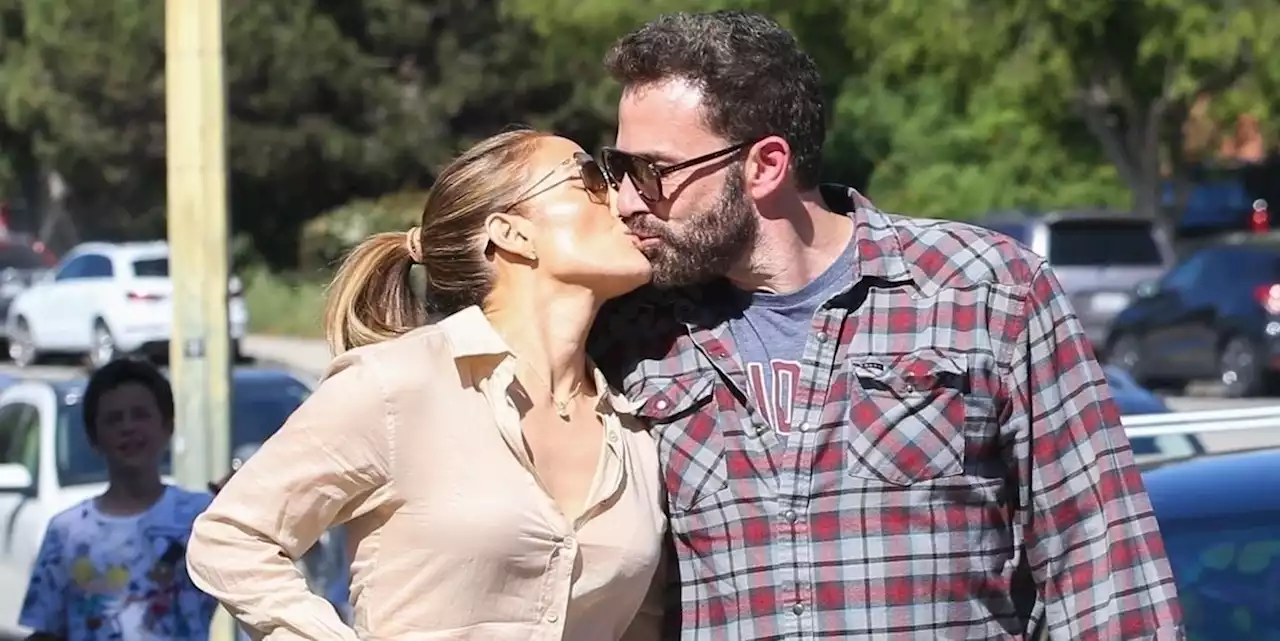 Jennifer Lopez Has a Wide-Leg Jeans Moment During a PDA-Filled Date with Ben Affleck