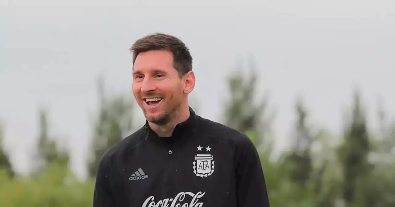 Cuánto cuesta el buzo que Lionel Messi lució al llegar a Argentina | TV | La Voz del Interior