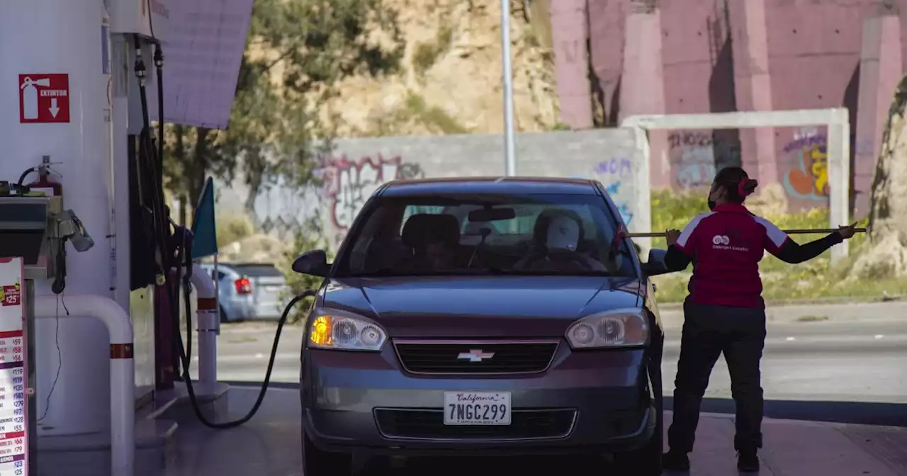 Californians find bargain gas prices in Tijuana